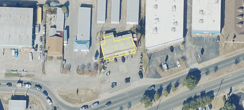 Freestanding Retail Showroom Building
