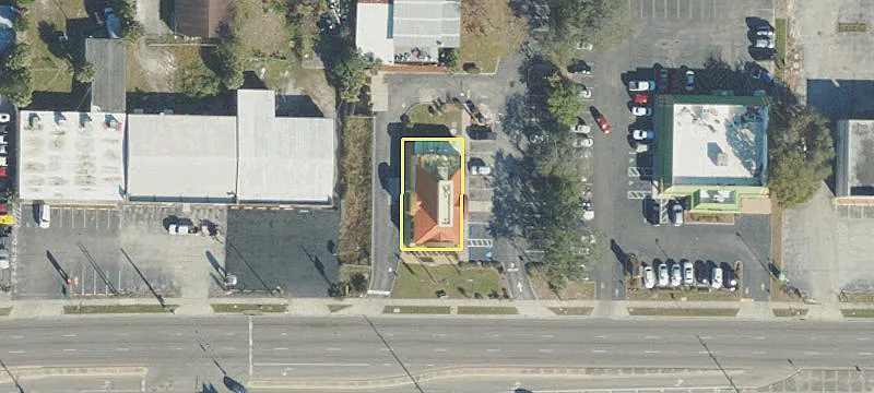 Freestanding Drive-Through Restaurant