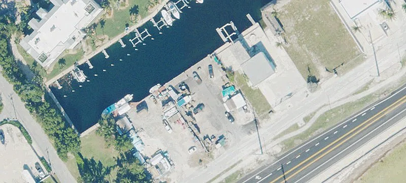 Waterfront Land with 100-Foot Dockage