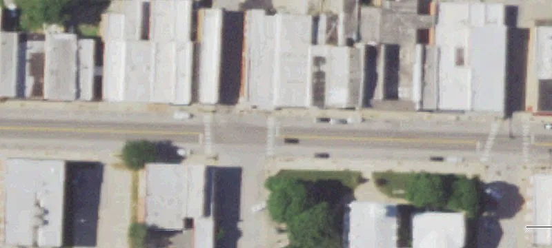 Single-Tenant Drug Store Building