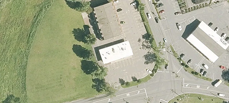 Freestanding Restaurant Building with Outdoor Seating