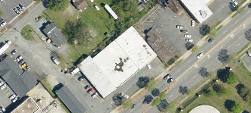 Freestanding Retail Building with Side Bays