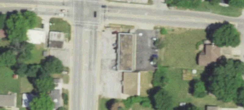 9-Unit Brick Retail Building