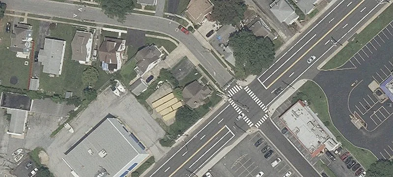 Two-Story Retail with Dual Tenants