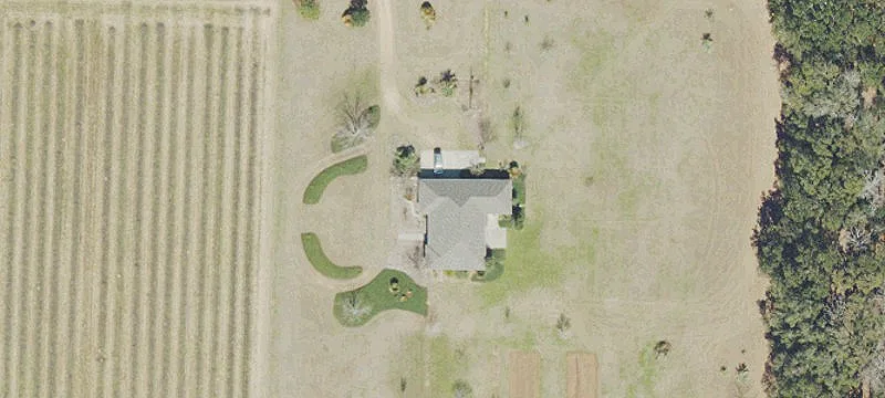 High-Visibility Commercial Land Pads