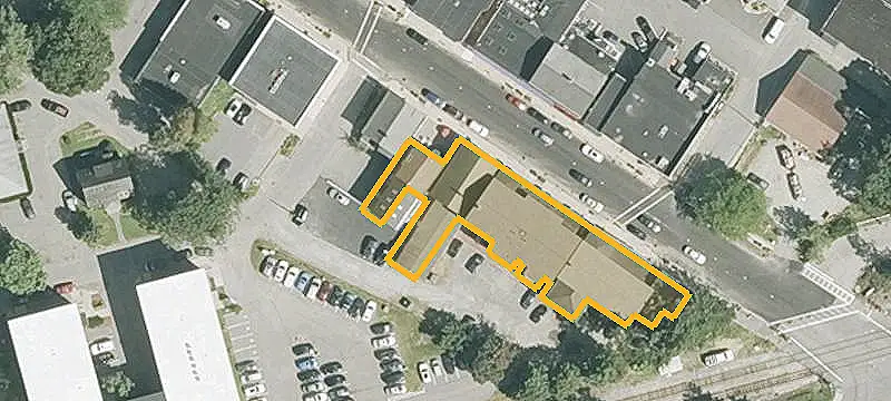 Retail Showroom with Office Suites