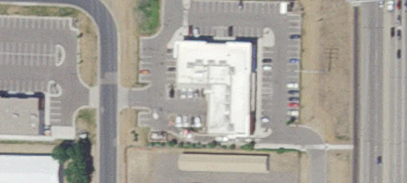 Retail Suite in Shopping Center