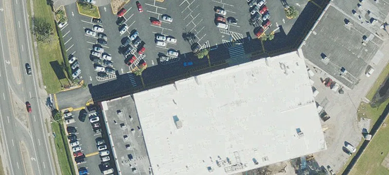 Anchored Retail Center Storefront