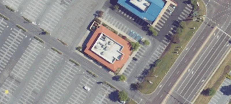 Retail Space with Strong Road Visibility