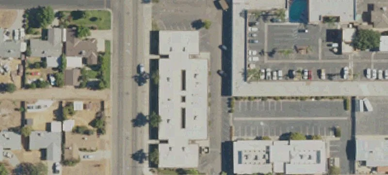 Multi-Tenant Retail Building
