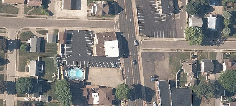 Mixed-Use Building with Restaurant Space