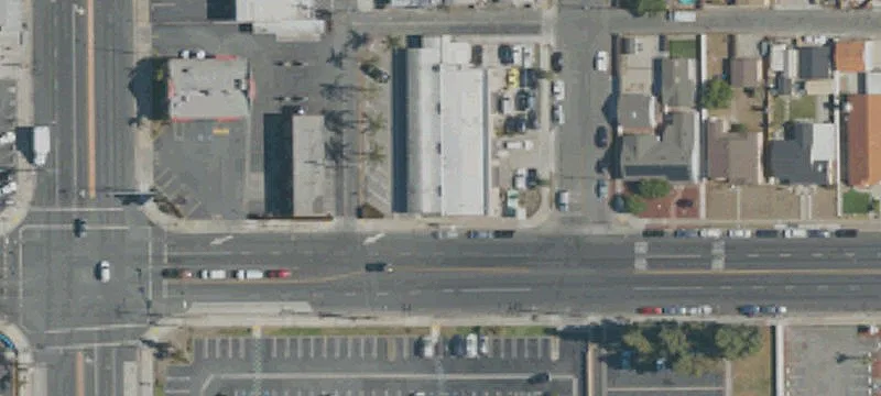 Retail/Office Suites in Shopping Center