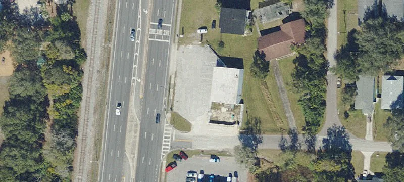 Vacant Office Building with Hwy Frontage