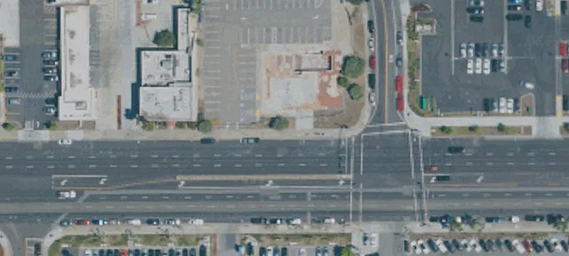 Commercial Land with Retail Uses