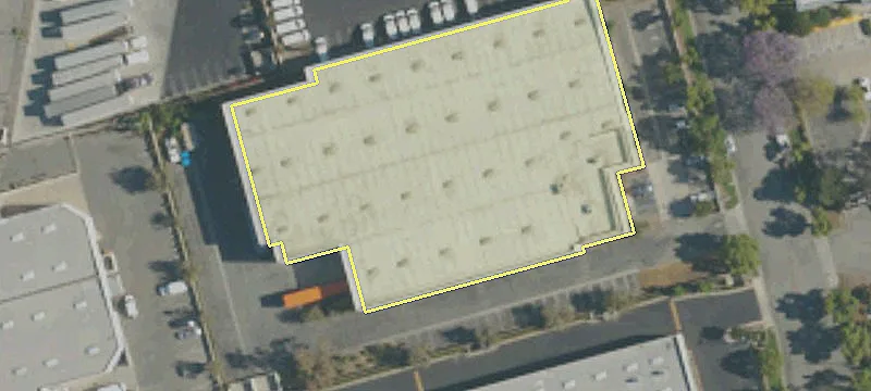 Freestanding Warehouse with Secured Yard