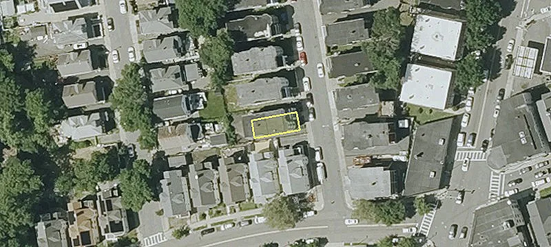 Triplex with Separate Utilities