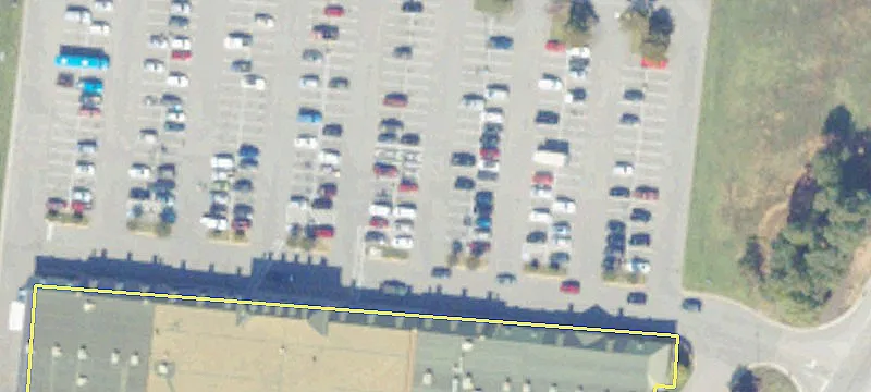 Pad Site at Signalized Intersection