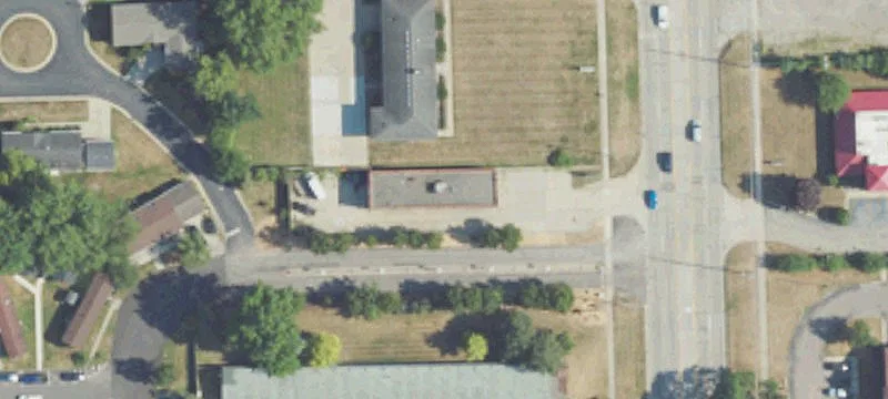 Retail Office Building with Parking