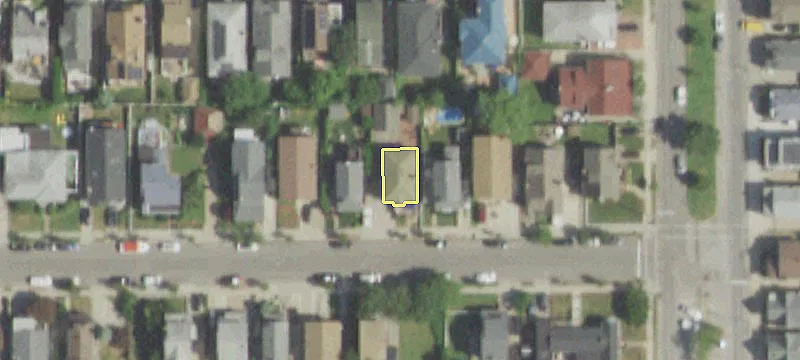 Lower-Level 3BR Apartment with Yard