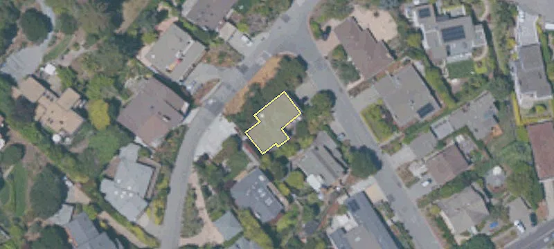 Turnkey Vacant Duplex With Private Decks