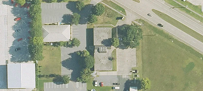 Office Building with Dual Access