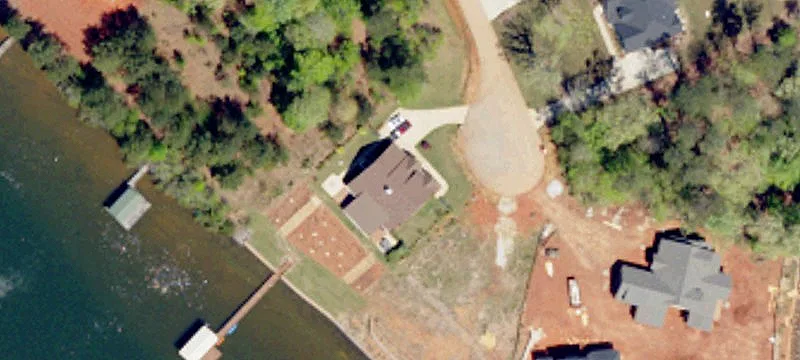 Lakefront Peninsula Land with Dock Rights