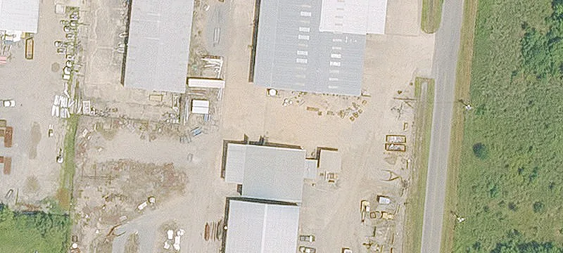 Clear-Span Industrial Warehouse with Yard