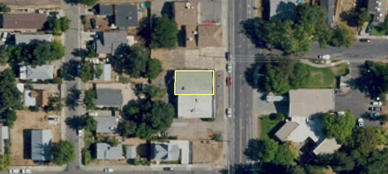 Four-Unit Retail Building