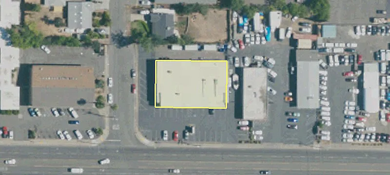 Freestanding Retail Building with Parking