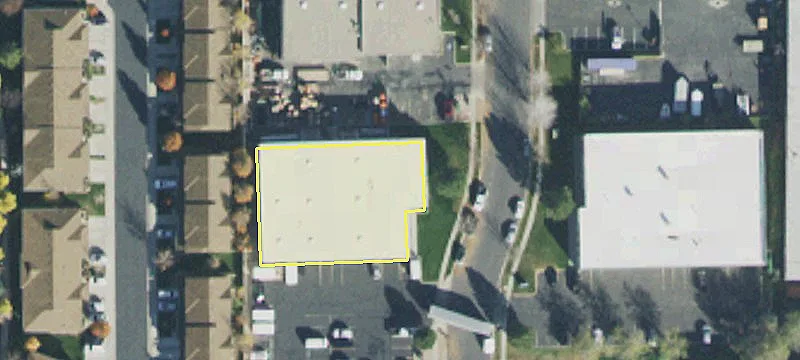 Warehouse with Office and Grade-Level Doors