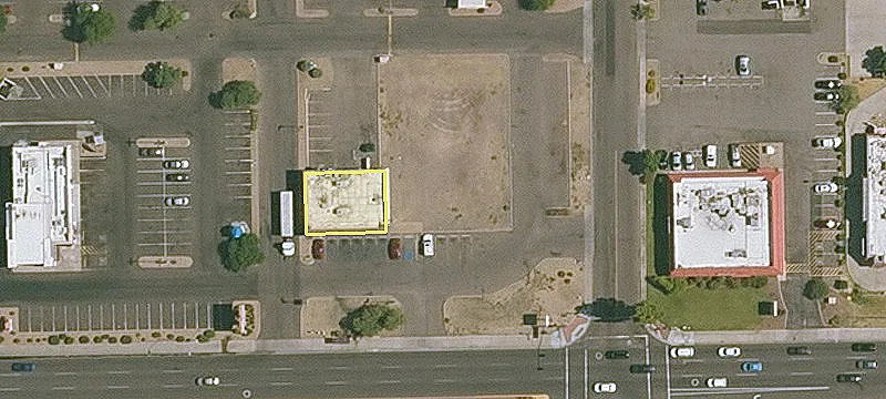 Multi-Unit Retail Shopping Center