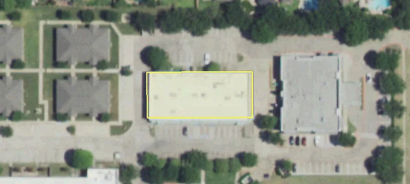 Leased Multi-Tenant Retail Center