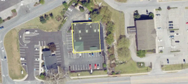 Retail Building with Established Tenants