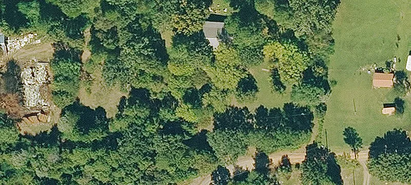 Land Tract with Shop and Wells