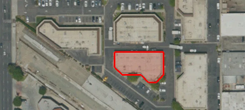 Industrial/ Retail Warehouse Condo
