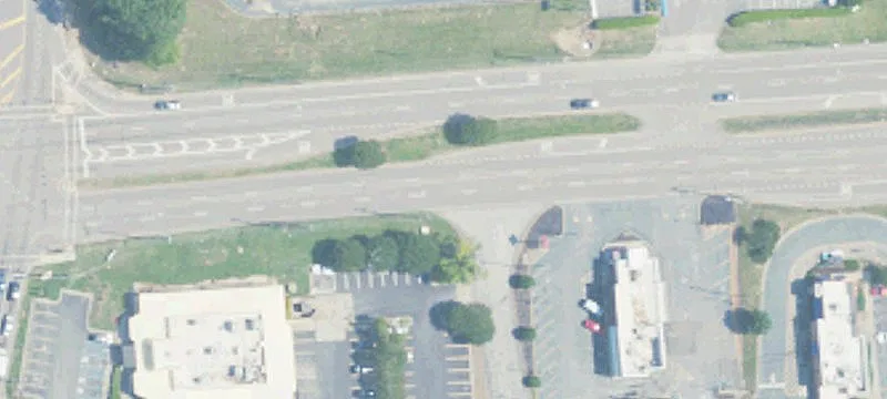 In-Line Retail Space in Plaza