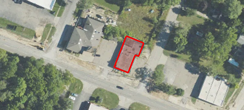 Warehouse with Rear Garage Door