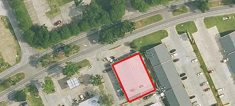 Retail or Office Suite in Center