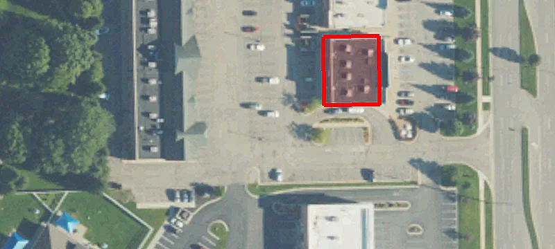 Small Retail Space with Private Rooms