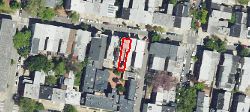 Bi-Level Apartment with Private Yard