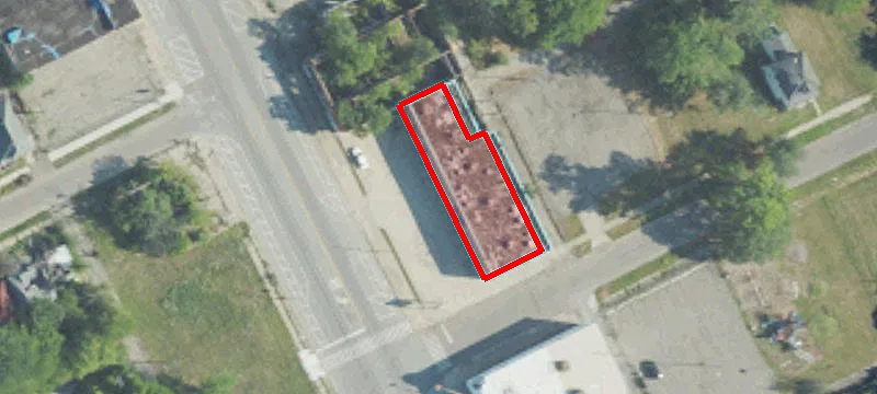 Four-Unit Commercial Plaza