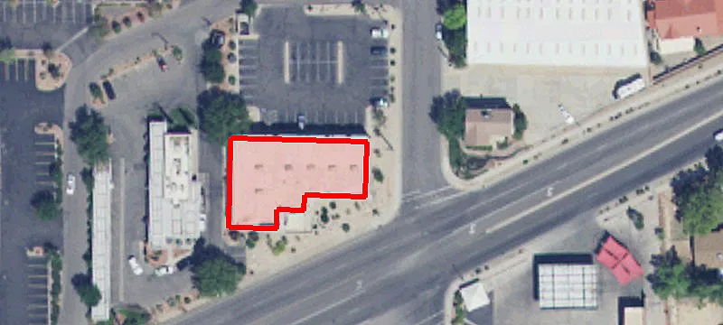 Retail Suite in Shopping Center