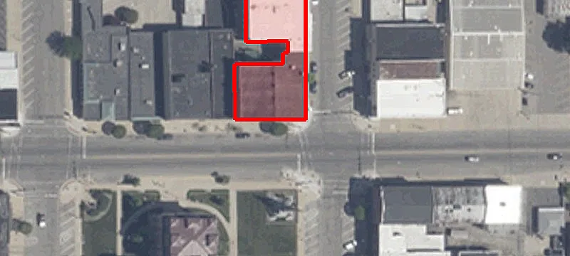 Remodeled Mixed-Use Showroom Building