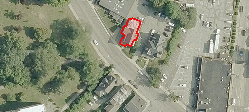 Mixed-Use Building with Dental Tenant