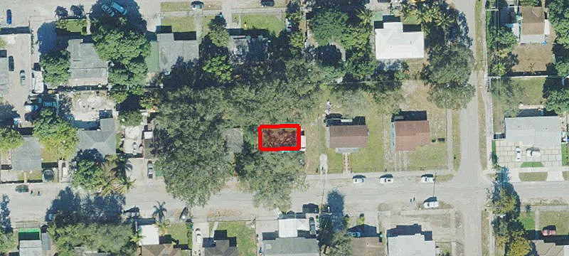 Fully Renovated Duplex with Private Yard