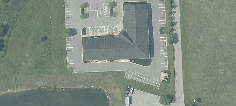 Specialty Use Commercial Building