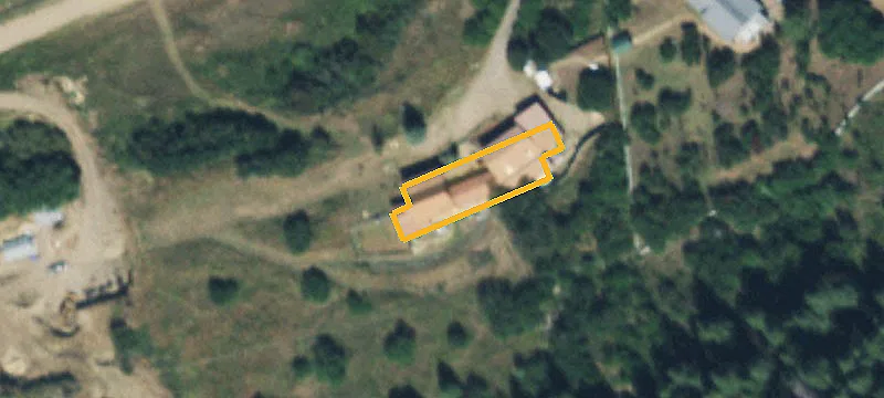 Creekfront Agricultural Land with Cabins