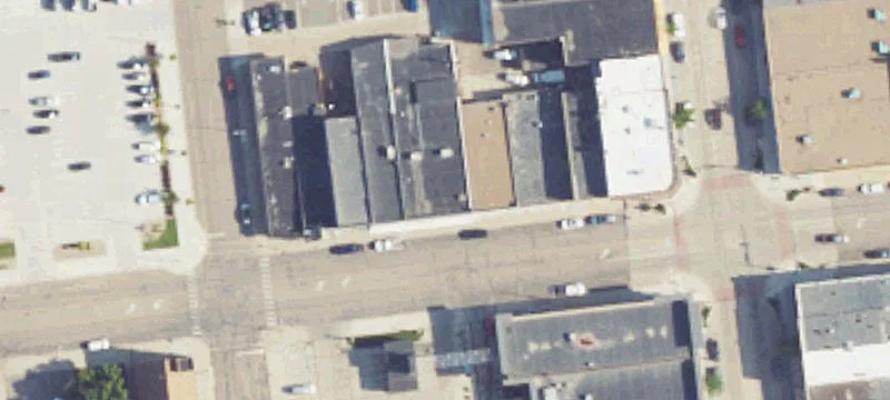 Multi-Lot Retail Building