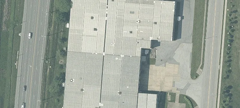 Warehouse with Office and Dock Doors