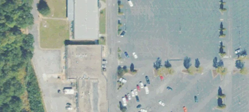 Anchor Retail Space in Shopping Center